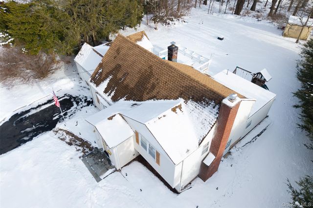 41 Foxhill Road, Valhalla, NY 10595