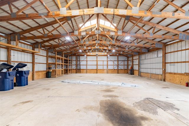 12215 Crossman Road, Carleton, MI 48117