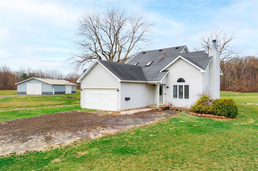 12215 Crossman Road, Carleton, MI 48117