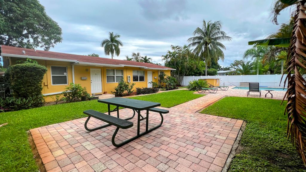 1401 NE 15th Street 8, Fort Lauderdale, FL 33304