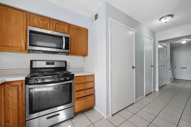 6164 Stornoway Drive S, 6164, Columbus, OH 43213