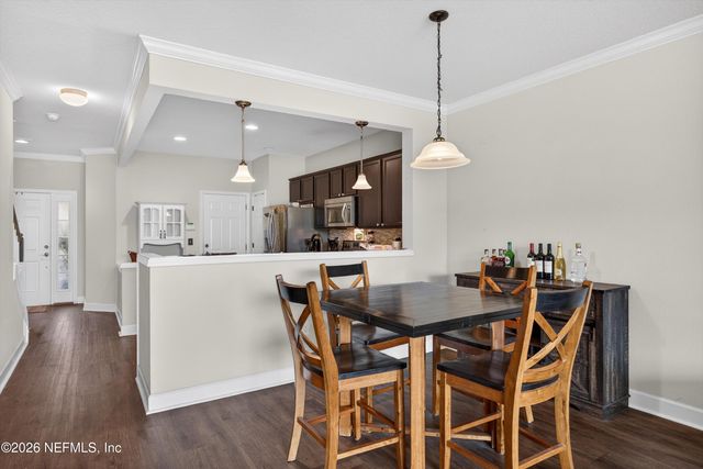 6840 ROUNDLEAF Drive, Jacksonville, FL 32258