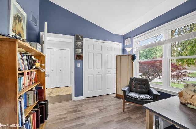 54329 Avondale Drive, New Baltimore, MI 48047