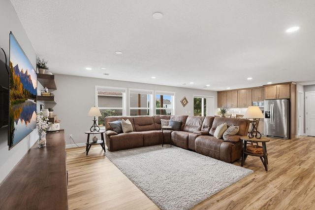 8818 193rd Street W, Lakeville, MN 55044