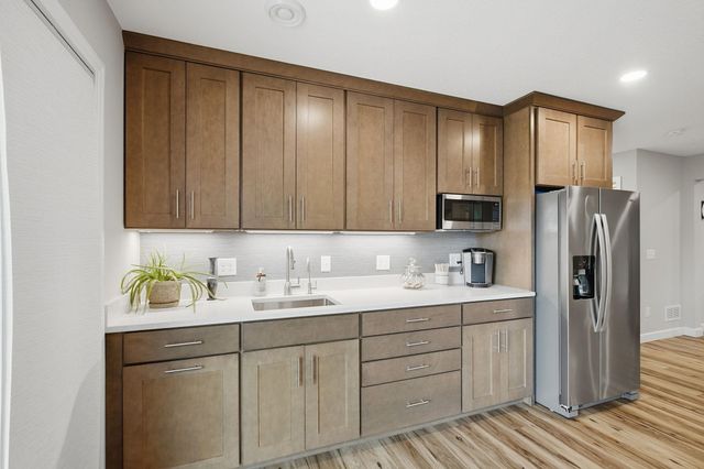 8818 193rd Street W, Lakeville, MN 55044