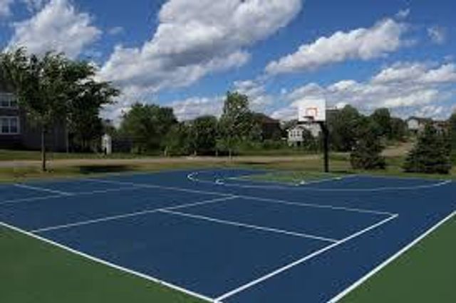 8818 193rd Street W, Lakeville, MN 55044