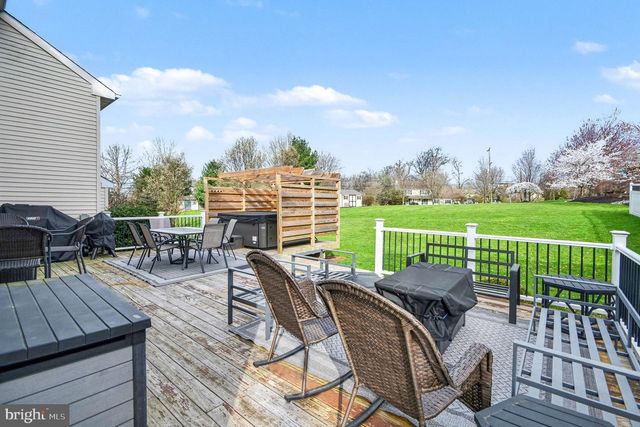 42 ASHFORD WAY, Schwenksville, PA 19473