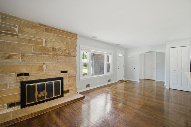 1522 N Hillside Avenue, Berkeley, IL 60163