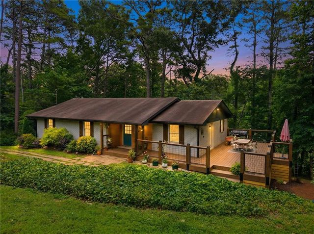 1225 Dewberry Lane, Canton, GA 30114