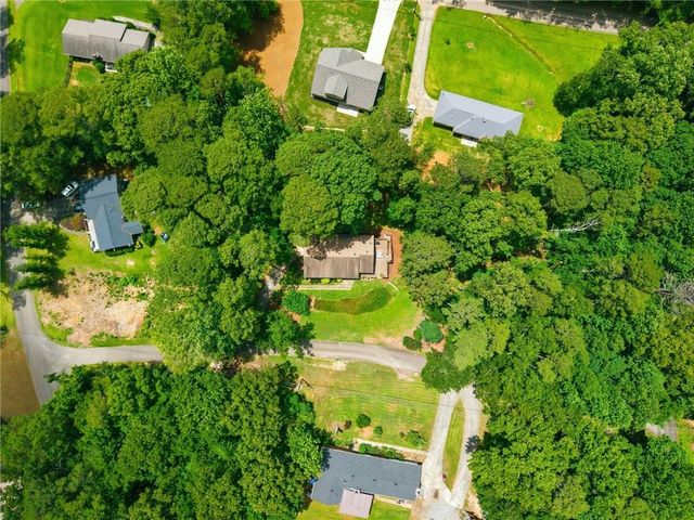 1225 Dewberry Lane, Canton, GA 30114