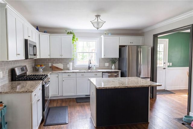 1225 Dewberry Lane, Canton, GA 30114