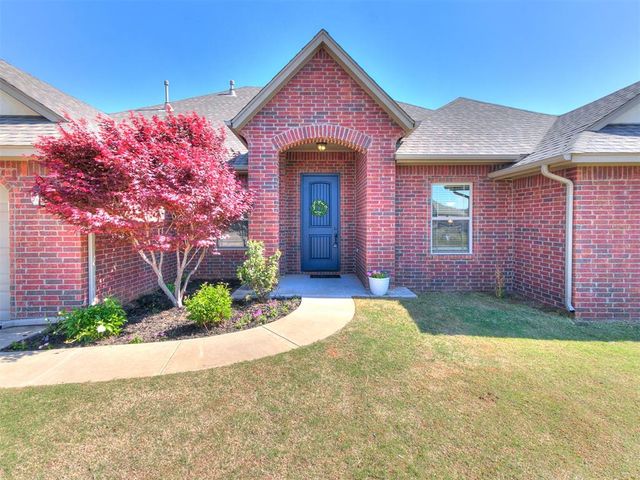 1451 Lookout Circle, Edmond, OK 73025