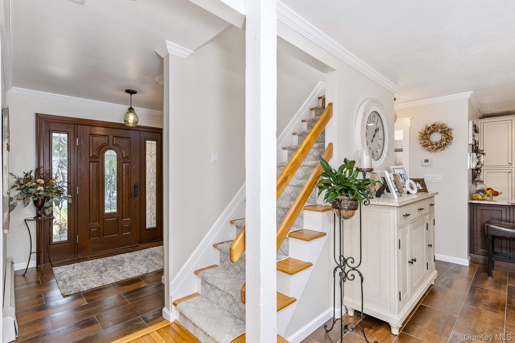 22 Sycamore Lane, Commack, NY 11725 — photo 5