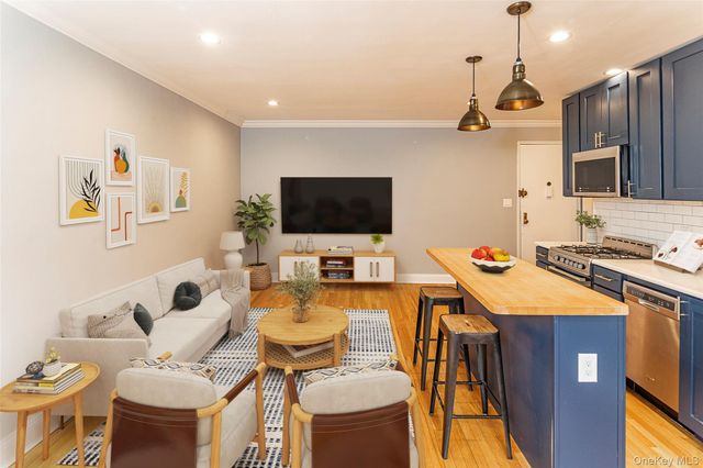 793 Palmer Road 3-C, Bronxville, NY 10708