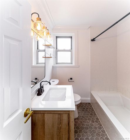 793 Palmer Road 3-C, Bronxville, NY 10708