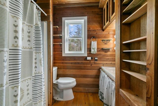 203 Old Shaker Road, Loudon, NH 03307