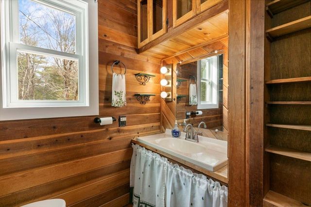 203 Old Shaker Road, Loudon, NH 03307