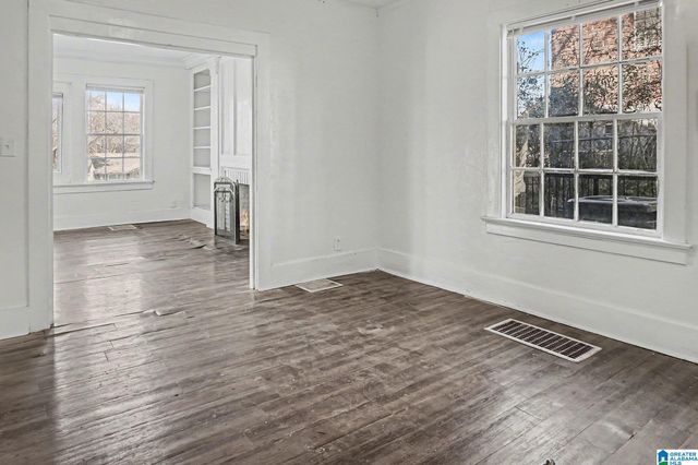 1811 FAIRFAX AVENUE, Bessemer, AL 35020