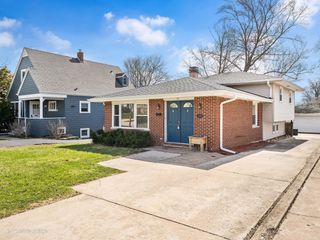 319 5th Street, Downers Grove, IL 60515