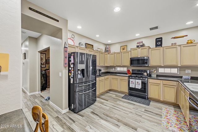 281 W BROOKS Street, Gilbert, AZ 85233
