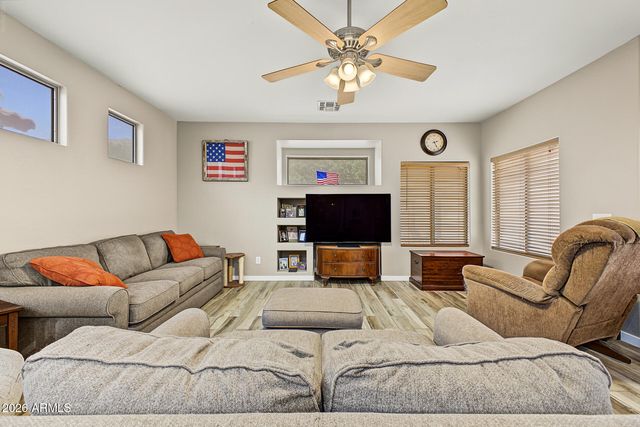 281 W BROOKS Street, Gilbert, AZ 85233