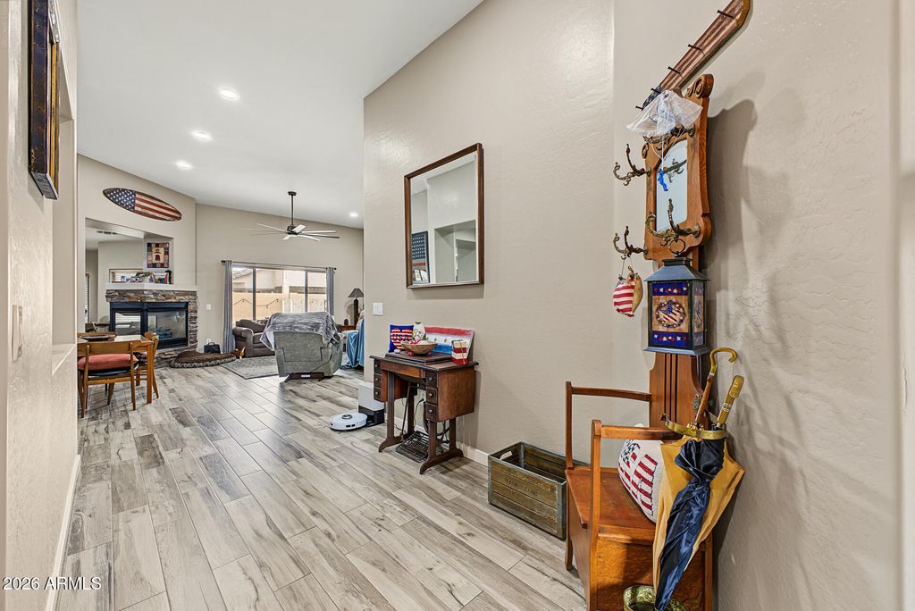 281 W BROOKS Street, Gilbert, AZ 85233 — photo 4