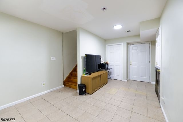 193 Renner Ave, Newark City, NJ 07112