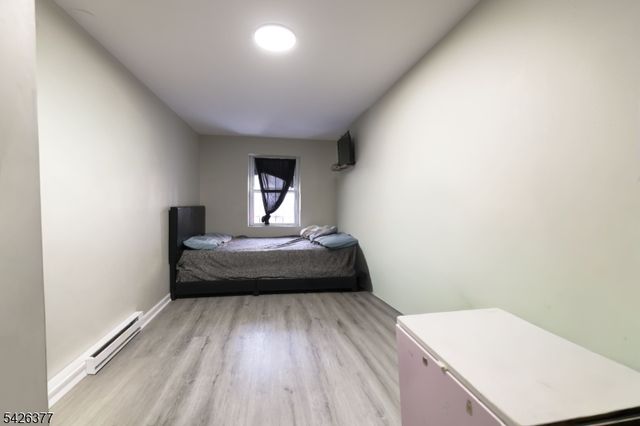 193 Renner Ave, Newark City, NJ 07112