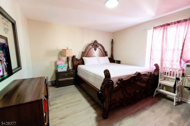 193 Renner Ave, Newark City, NJ 07112