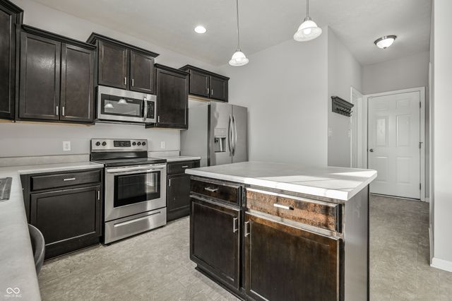 535 Mozart Drive, Greenfield, IN 46140