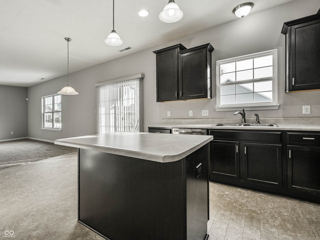 535 Mozart Drive, Greenfield, IN 46140