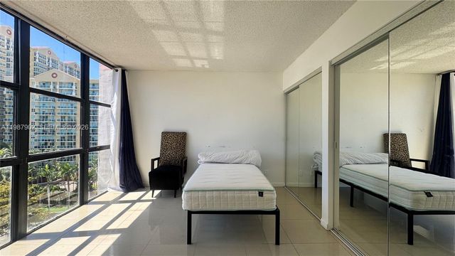 17021 N Bay Rd 1015, Sunny Isles Beach, FL 33160