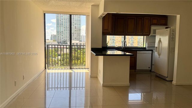 17021 N Bay Rd 1015, Sunny Isles Beach, FL 33160