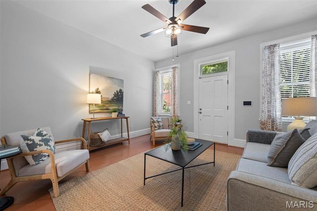 2835 McNair Avenue, St Louis, MO 63118