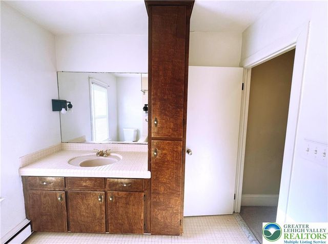 111 East Wilkes Barre Street, Easton, PA 18042