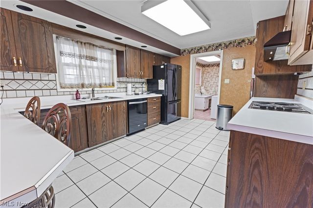 10 Sarah Boulevard, Toronto, OH 43964