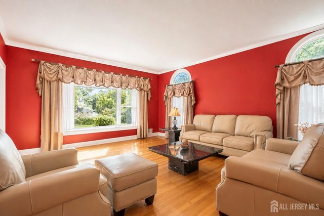 40 Newland Court, Bridgewater, NJ 08807