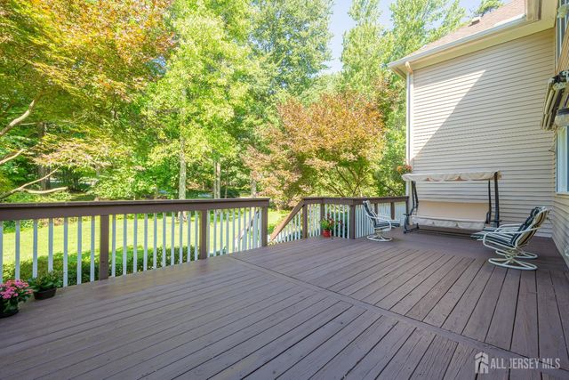 40 Newland Court, Bridgewater, NJ 08807