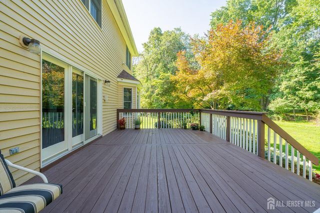 40 Newland Court, Bridgewater, NJ 08807