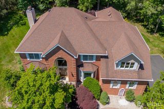 40 Newland Court, Bridgewater, NJ 08807
