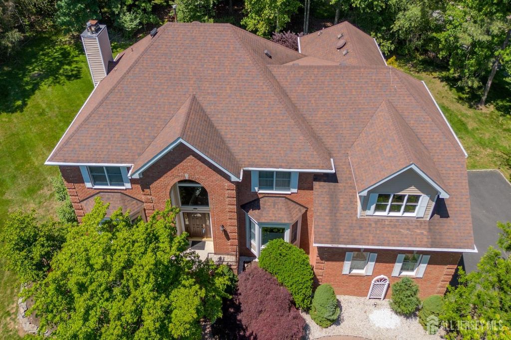 40 Newland Court, Bridgewater, NJ 08807
