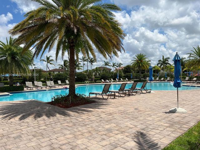 178 SE 33rd Ter, Homestead, FL 33033