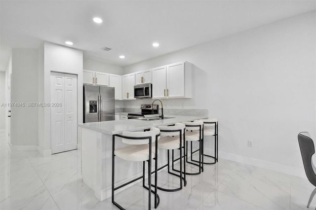 178 SE 33rd Ter, Homestead, FL 33033