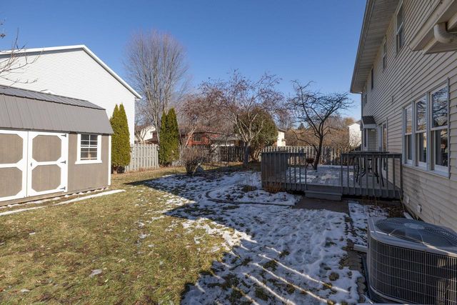 925 Lake STREET, Onalaska, WI 54650