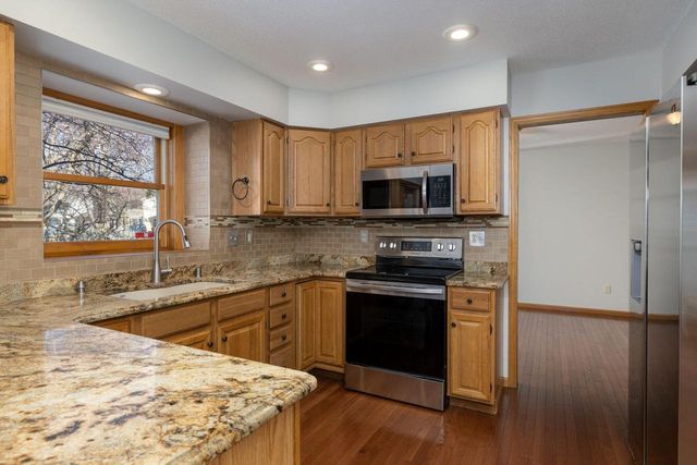 925 Lake STREET, Onalaska, WI 54650