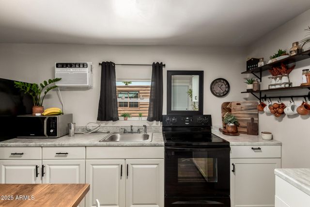 8595 N 71ST Avenue 18, Glendale, AZ 85301