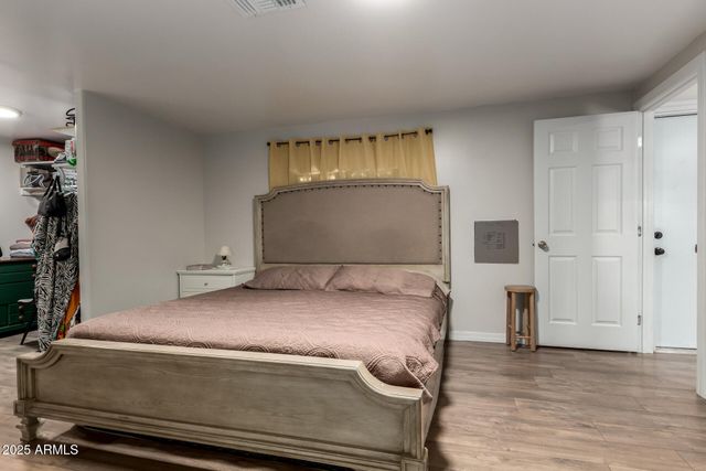 8595 N 71ST Avenue 18, Glendale, AZ 85301