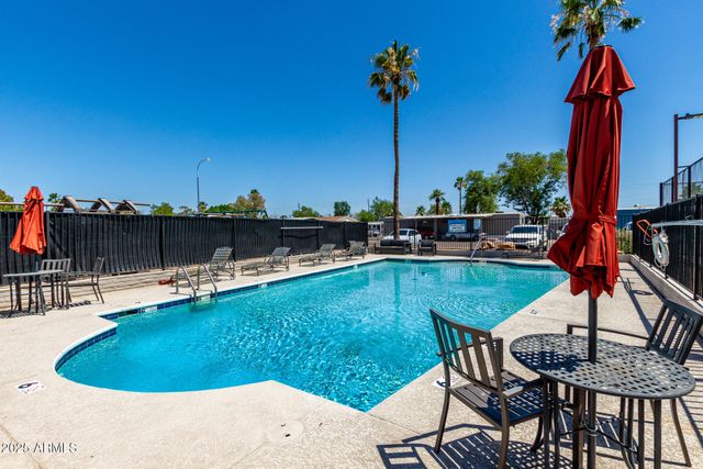 8595 N 71ST Avenue 18, Glendale, AZ 85301