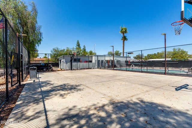 8595 N 71ST Avenue 18, Glendale, AZ 85301