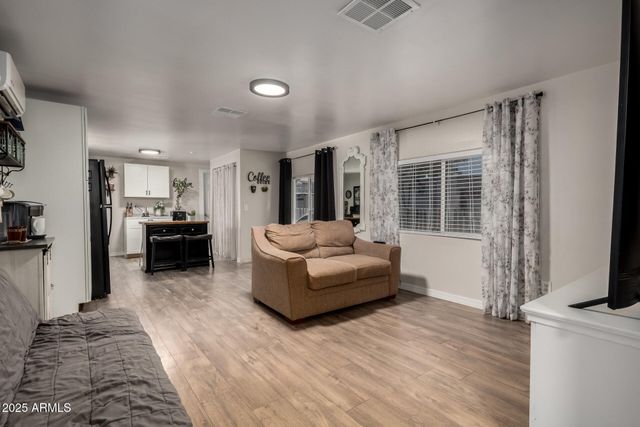 8595 N 71ST Avenue 18, Glendale, AZ 85301